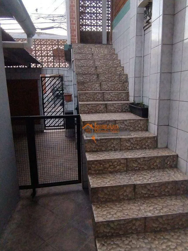 Imagem Sobrado com 4 dormitórios à venda, 160 m² por R$ 450.000,00 - Gopoúva - Guarulhos/SP