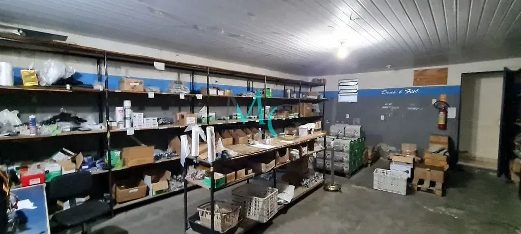 Imagem Galpão à venda ou aluguel, 386 m² por R$ 399.000,00 ou R$ 6.000,00/mês + taxas - Campo Grande - Rio de Janeiro/RJ