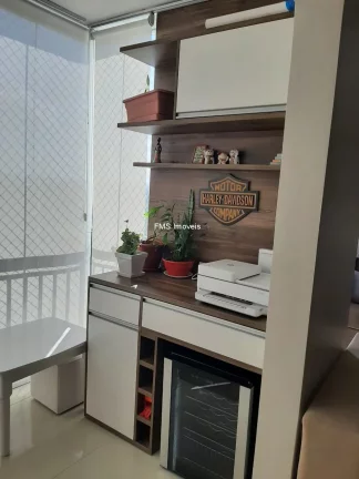 Imagem Apartamento à venda na Lapa, São Paulo-SP: 2 quartos, 1 suíte, 1 sala, 2 banheiros, 2 vagas de garagem, 70m². Imperdível!