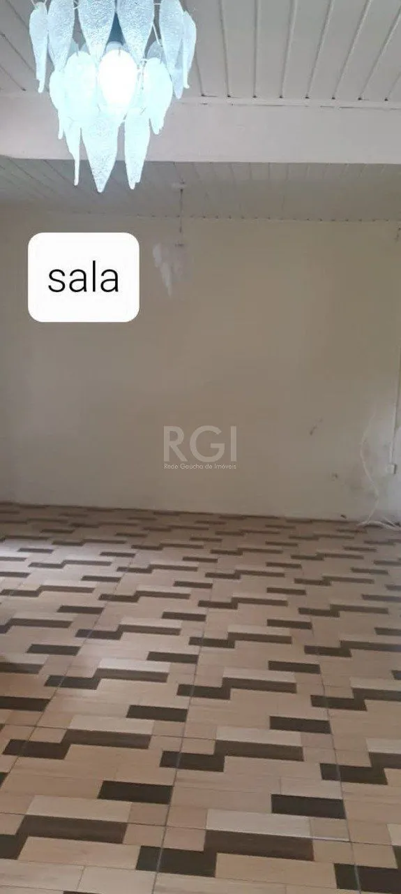 Imagem Casa 2 dormitórios, 1 suíte, vaga de garagem, Bairro Nova Cachoeirinha
