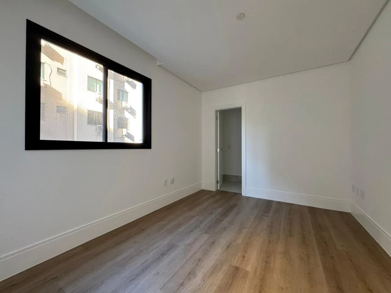 Imagem Apartamento à venda com 185m2 por R$ 2.998.000,00