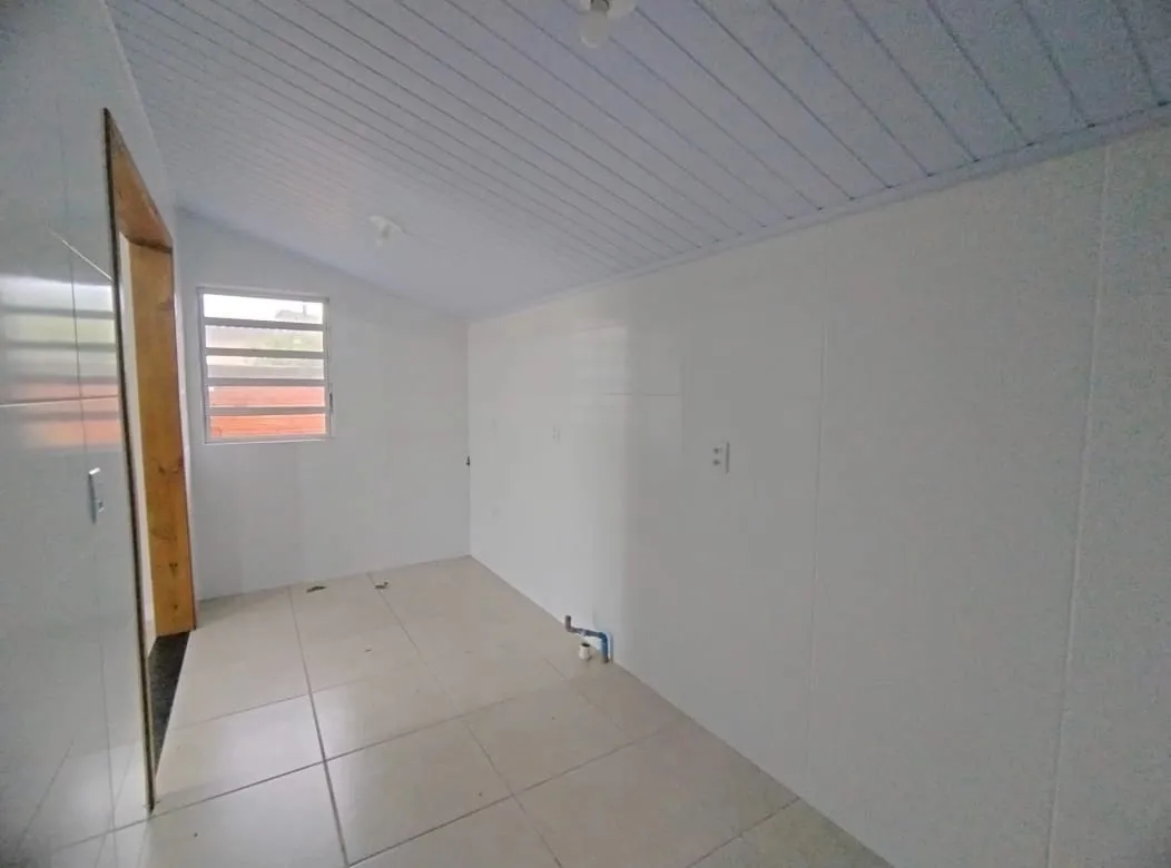 Imagem Casa perto do mar, em Capão Novo, apta para financiamento bancário