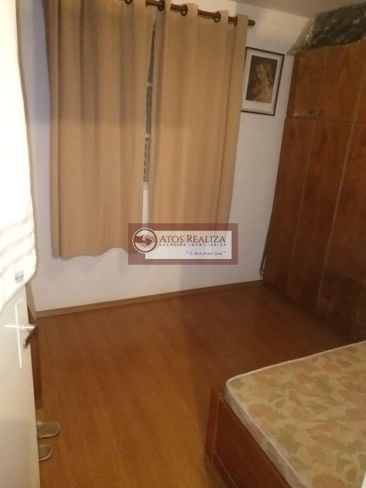 Imagem Vendo oportunidade no residencial Palmares, Vendo Sobrado de 2 Dormitórios, 2 banheiros, Sala, Cozinha, Terraço e 1 vaga de garagem, próximo a Estação Mendes da CPTM, Corredor de ônibus, e todos os pontos de interesse comercial. Valor. R$. 470.000.