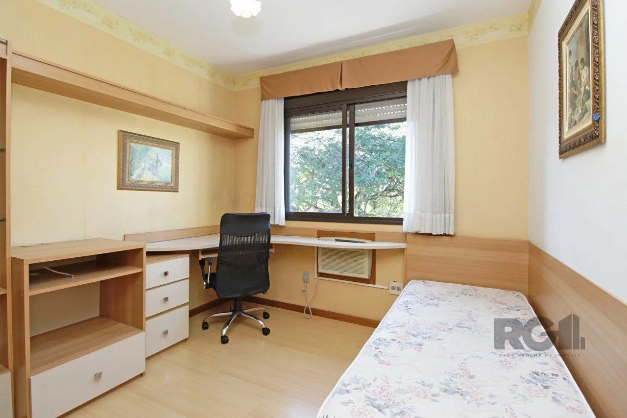 Imagem Apartamento de 3 dormitórios, suíte e 2 vagas de garagem no bairro Petrópolis em Porto Alegre