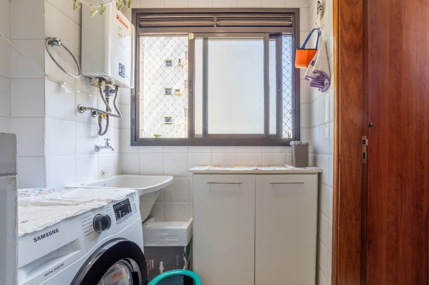 Imagem Apartamento de 3 quartos e 93m² à venda em Rio Branco, Porto Alegre.