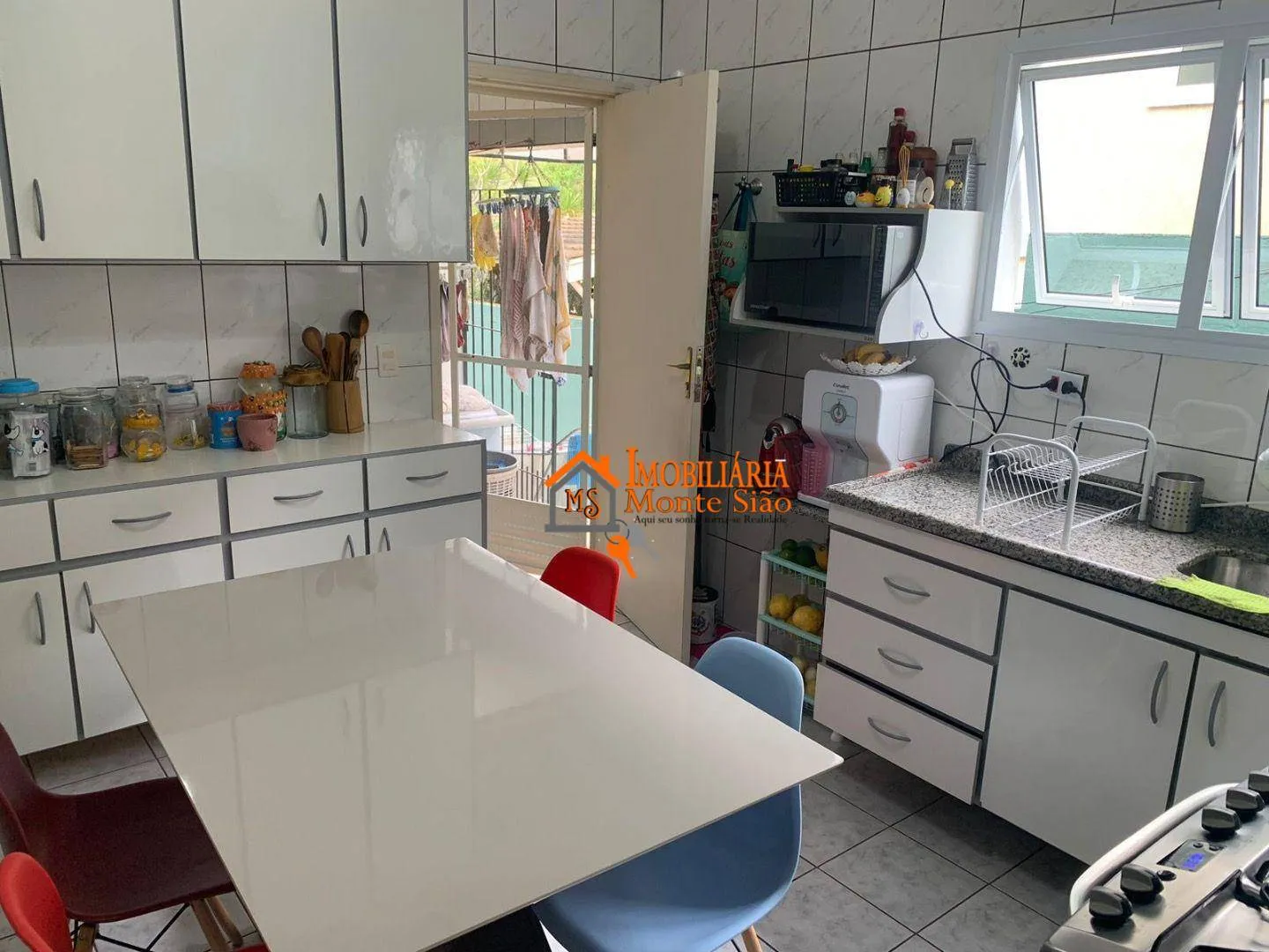 Imagem Casa com 3 dormitórios à venda, 178 m² por R$ 900.000,00 - Centro - Atibaia/SP