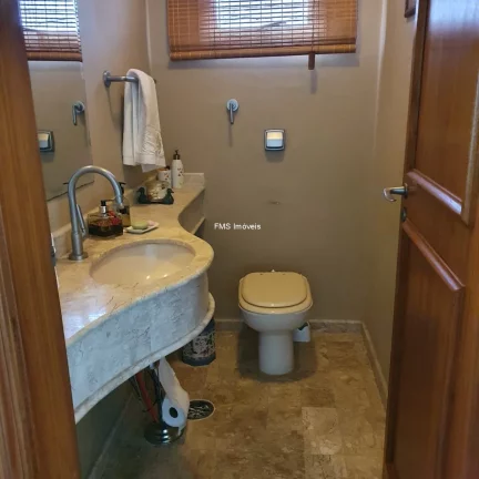 Imagem Apartamento luxuoso à venda no Itaim Bibi, São Paulo-SP: 3 quartos, 1 suíte, 3 salas, 3 banheiros, 2 vagas, 189m².