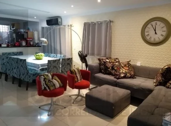Foto do imóvel CASAL IMÓVEIS VENDE CASA PORTEIRA FECHADA MORADE VERDE 5 SUÍTES + ENERGIA SOLAR