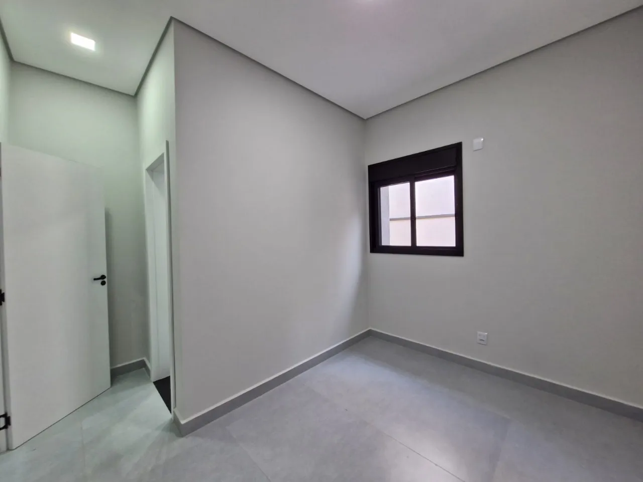 Imagem Casa em Condomínio Helena Maria 3 Suítes à venda em Sorocaba-SP,