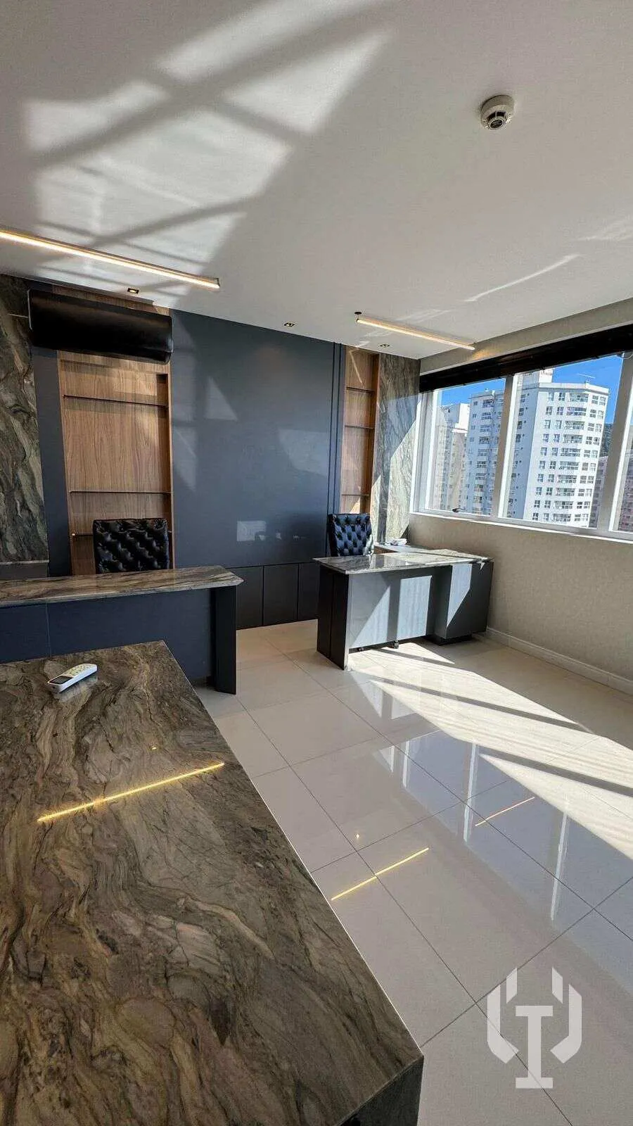 Imagem Sala comercial à venda em Itapema, Meia Praia, 35,5m2