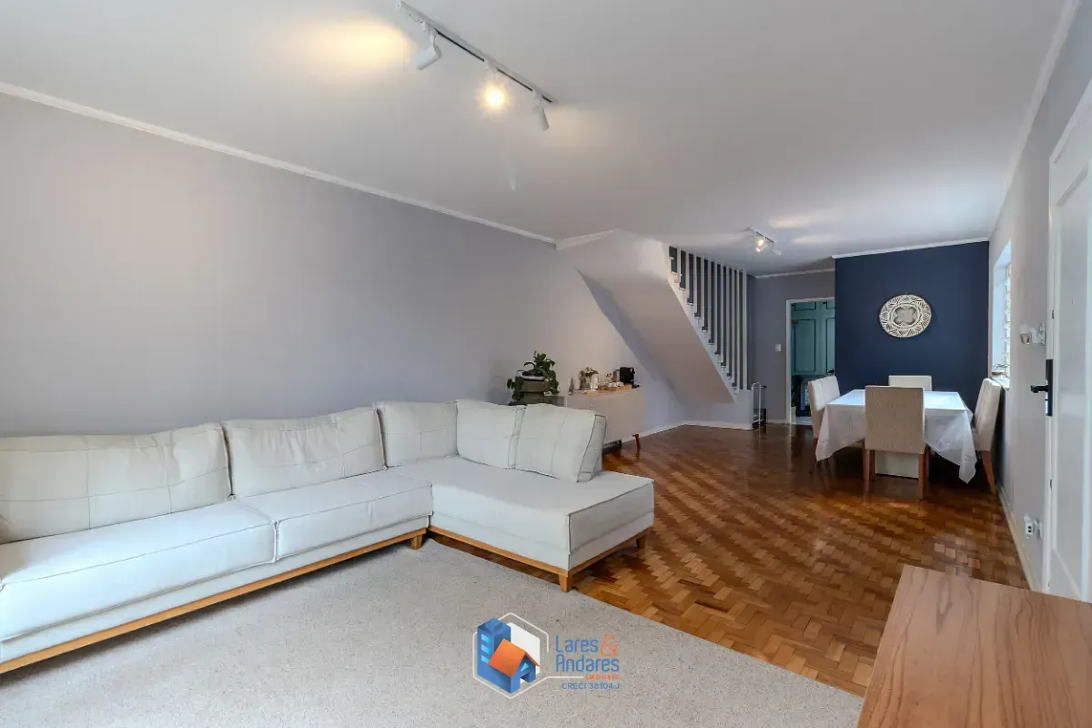 Foto do imóvel Sobrado para venda em Vila Clementino com 3 quartos, sendo 1 suíte, 161m² em Rua Leandro Dupré