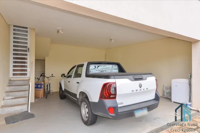 Imagem Casa a venda, 04 quartos c/suíte, 06 vagas, no São Lourenço em Curitiba PR
