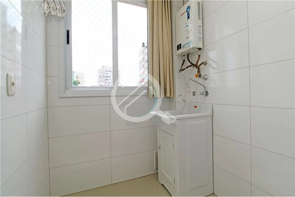 Imagem Este encantador apartamento de 1 dormitório, com 50m² privativos, com o sol da tarde proporcionand...