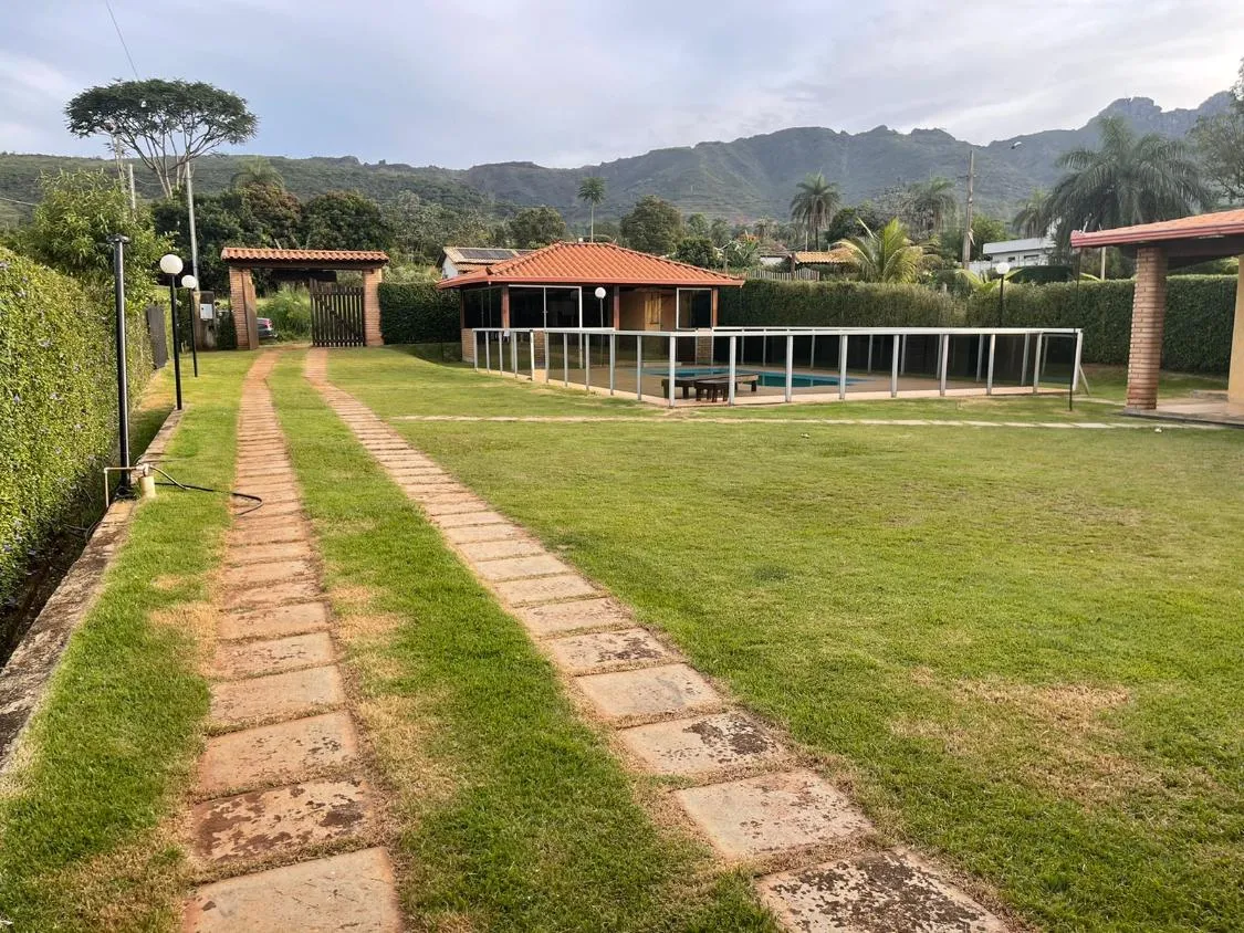 Imagem Vendo um lindo sítio em Igarapé ( 750.000,00 ) com 1.000 m²
