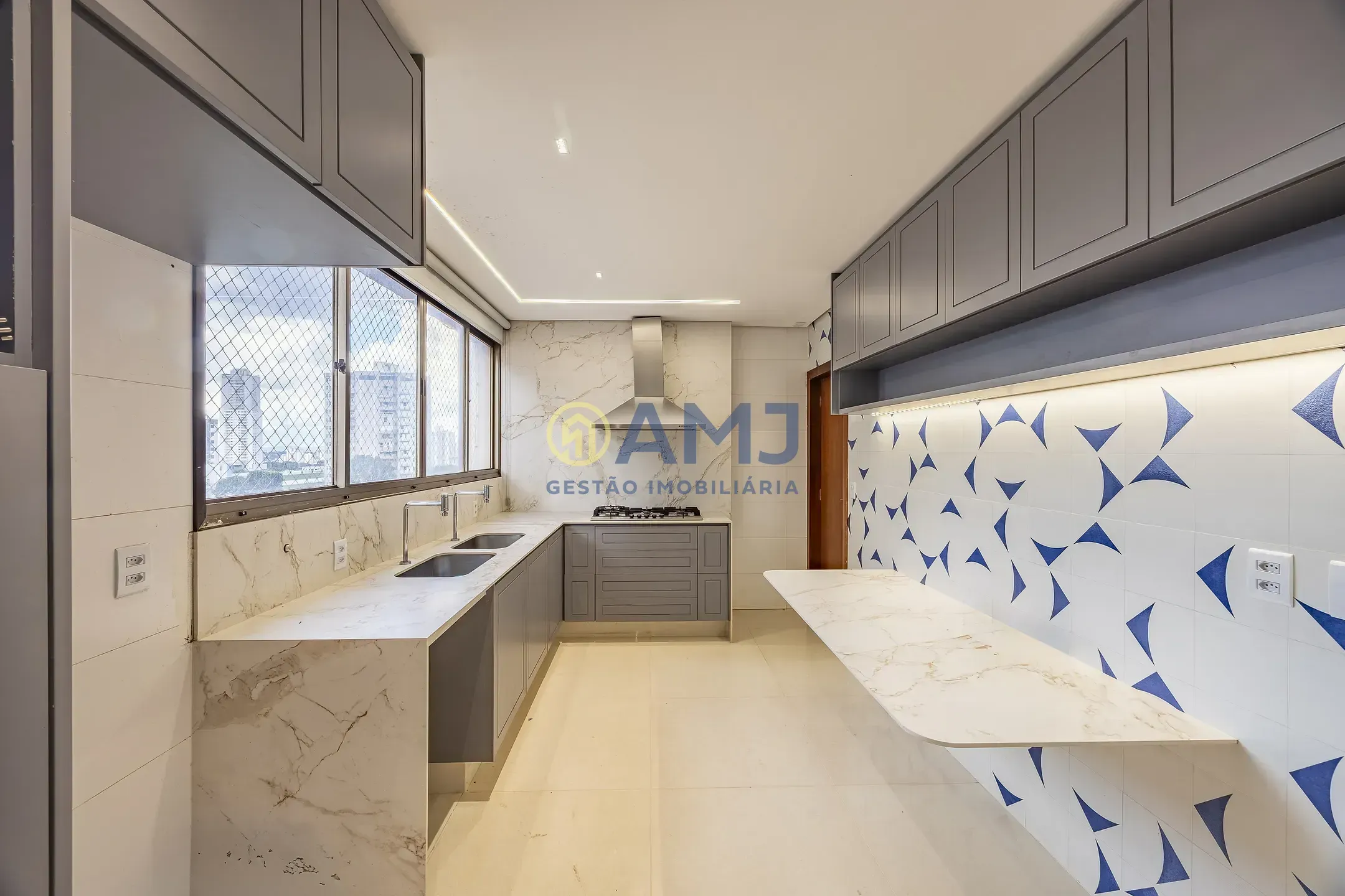Imagem Apartamento reformado à venda no Setor Bueno - Renoir