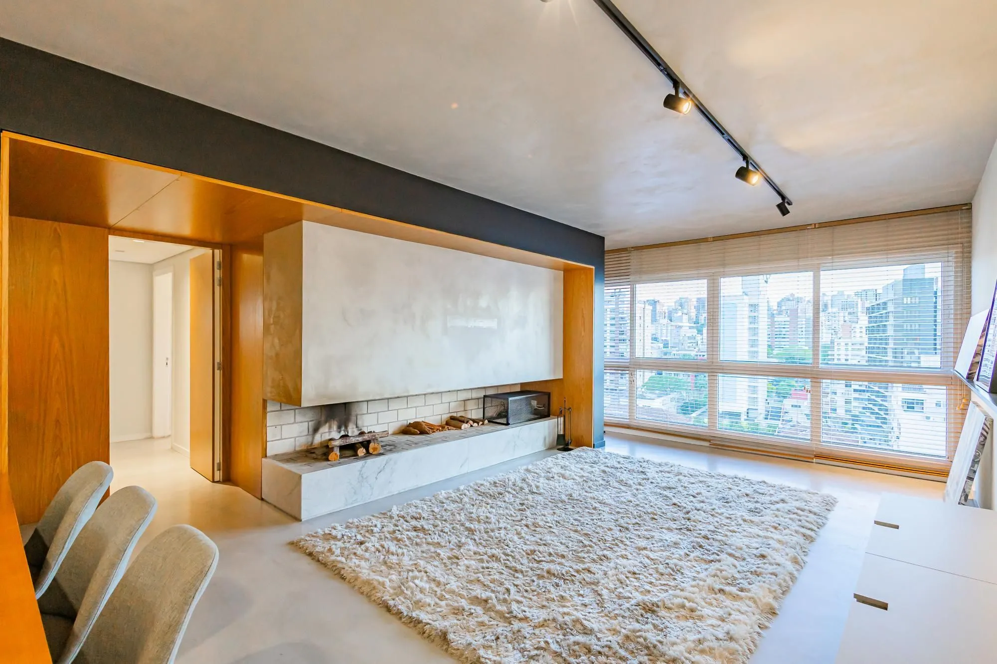 Imagem Espetacular apartamento finamente decorado e mobiliado por arquiteto renomado com 3 vagas próx. Rua Nova Iorque