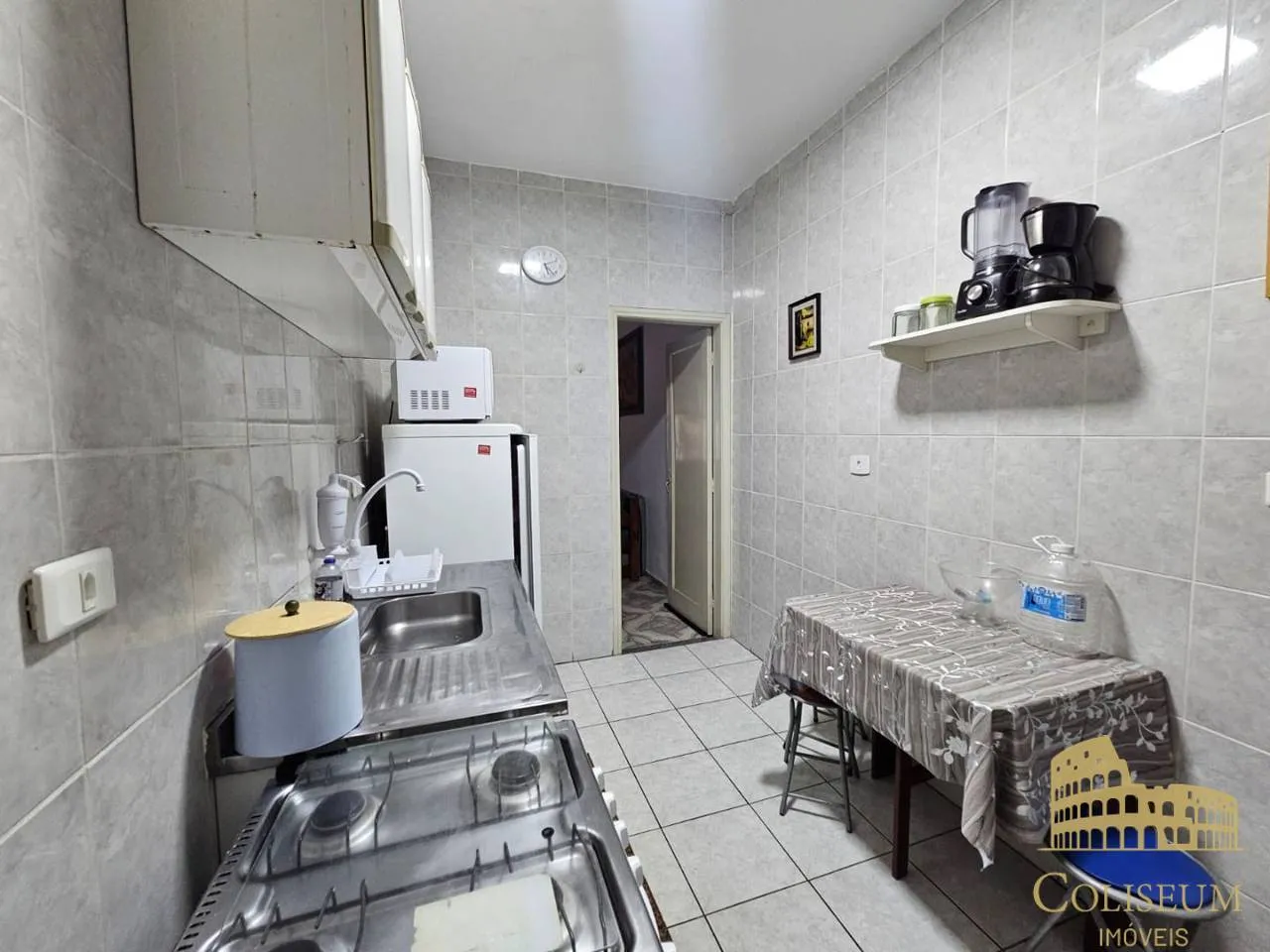 Imagem Kitnet com 1 dormitório para alugar, 32 m² por R$ 1.600,00/mês - Boqueirão - Praia Grande/SP