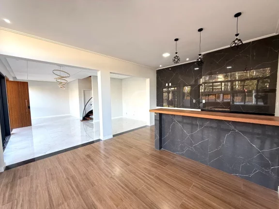 Imagem Casa à venda no Bairro Floresta em Joinville, por 980 mil