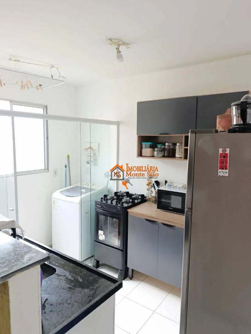 Imagem Apartamento com 2 dormitórios à venda, 45 m² por R$ 213.000,00 - Água Chata - Guarulhos/SP