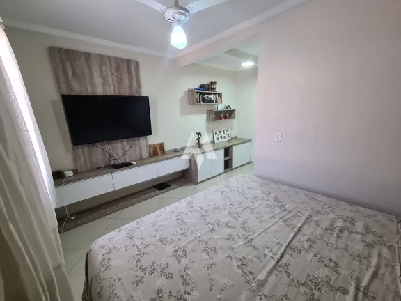 Imagem Casa Triplex no Marapé! Com 115m² e 3 quartos, sendo 1 suítes master com closet e 2 vagas!