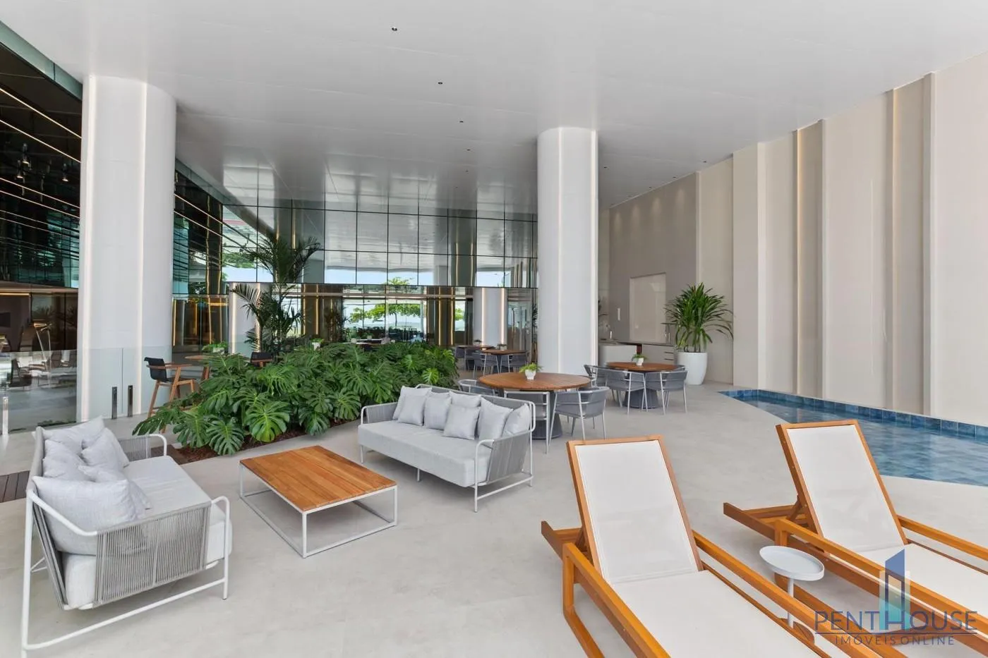 Imagem Apartamento Frente Mar para Venda em Balneário Camboriú, CENTRO, 4 dormitórios, 4 suítes, 5 banheiros, 3 vagas
