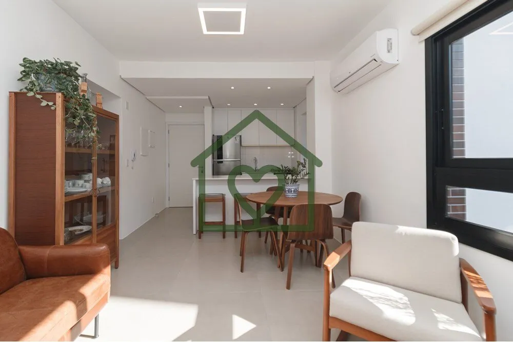 APARTAMENTO DE 58m² COMPLETAMENTE MOBILIADO! COM 2 DORMITÓRIOS (1 SUÍTE), BANHEIRO SOCIAL, SALA D...