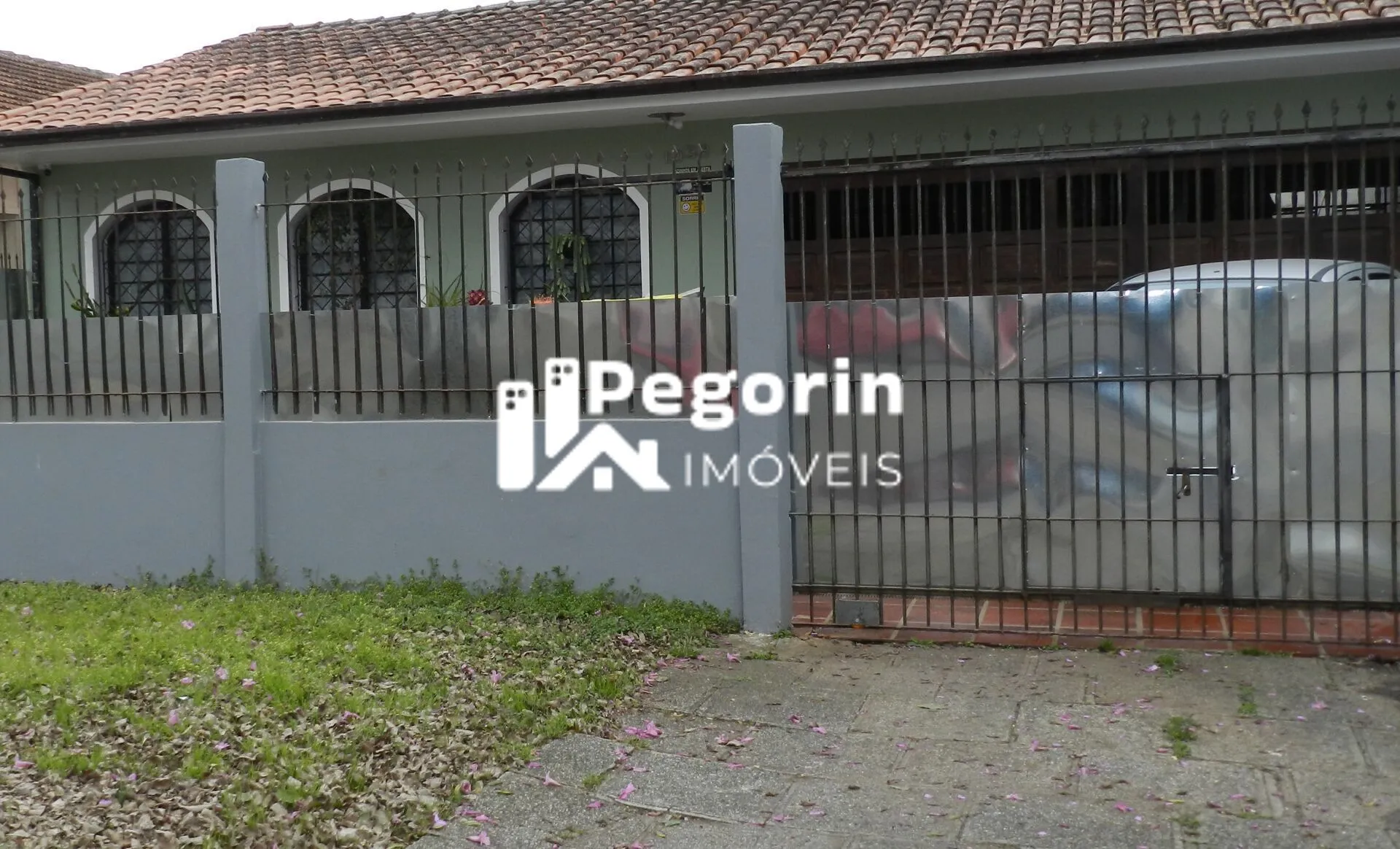 Imagem Casa à venda no Alto Tarumã Curitiba com 4 quartos, 180,00m²
