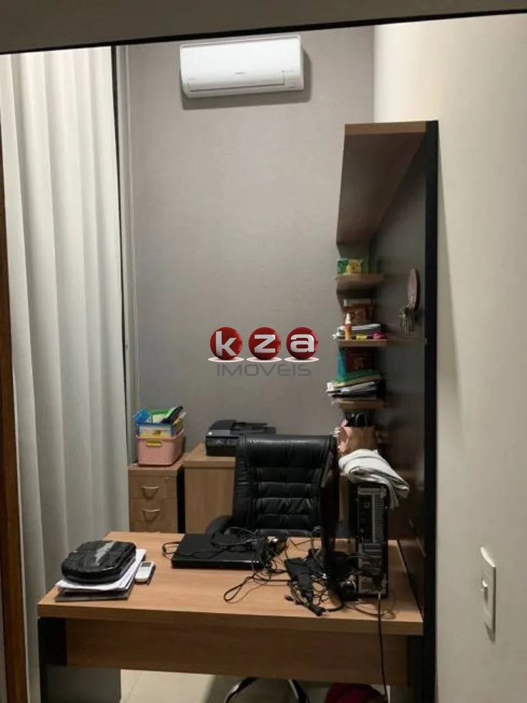 Imagem Casa para venda no Condomínio Portal do Jequitibá em Valinhos-SP: 3 quartos, 3 suítes, 1 sala, 4 banheiros, 2 vagas de garagem, 180 m².
