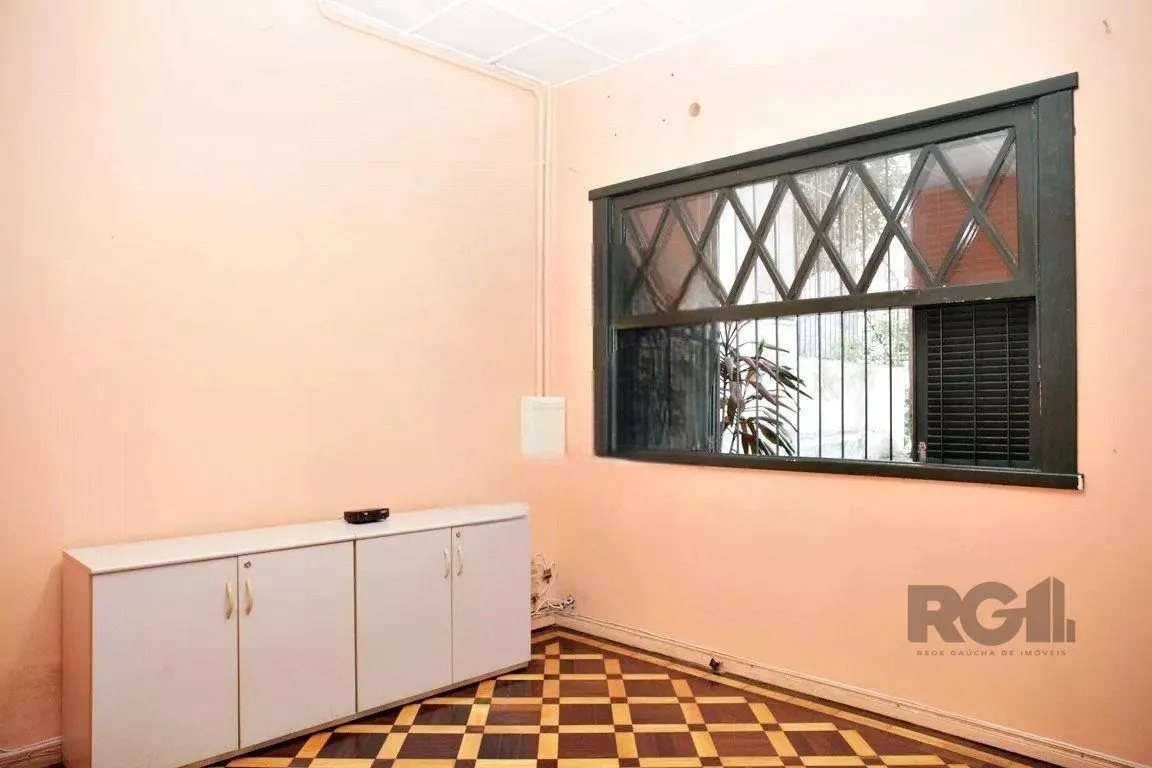 Imagem Casa 04 dormitórios, 01suíte, locação,234m² privativos, Petrópolis/Porto Alegre