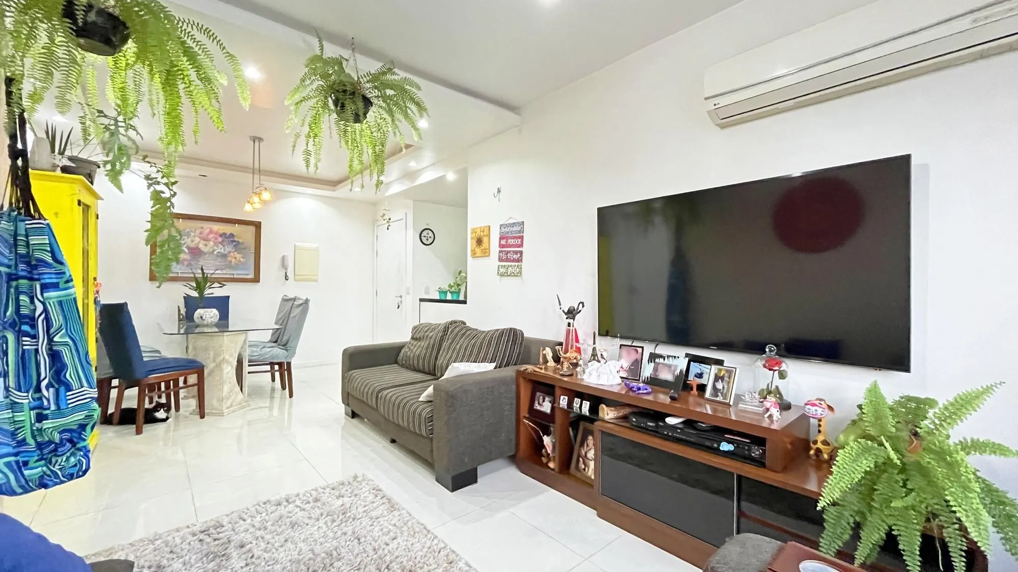 Imagem Apartamento 82m² - três dormitórios, suíte, duas vagas de garagem