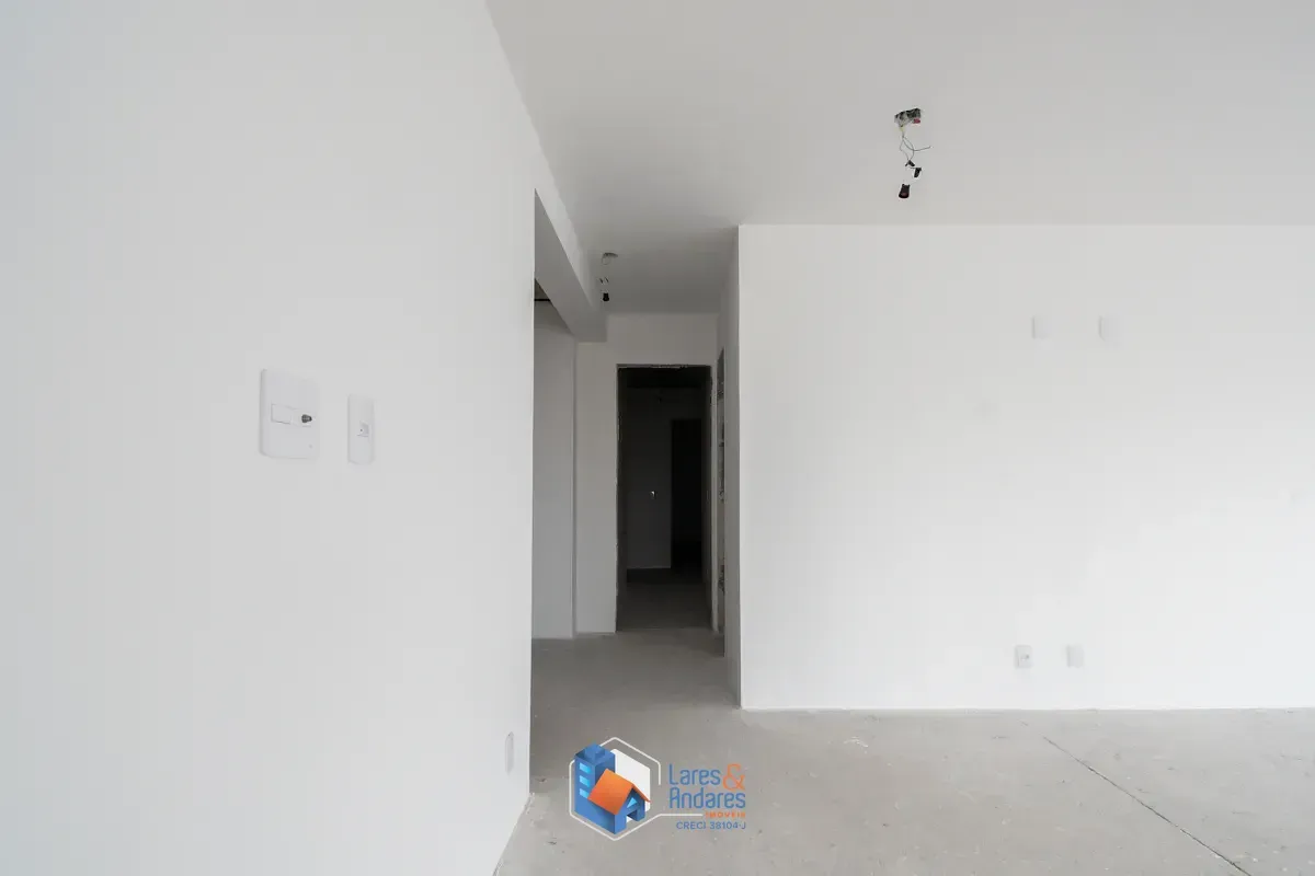 Imagem Apartamento para venda em Moema com 3 quartos, sendo 3 suítes, 221m²
