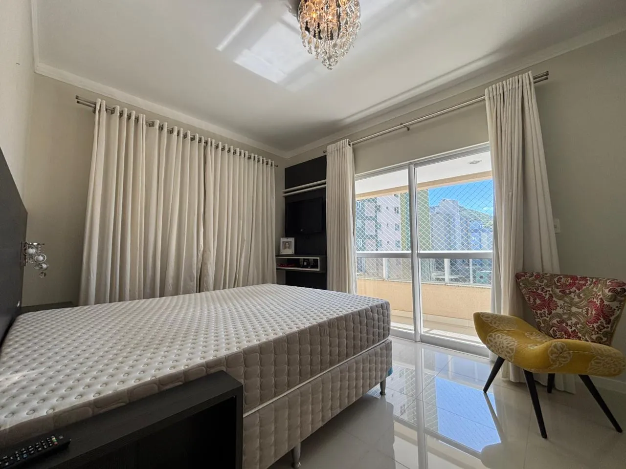 Imagem Apartamento com vista para o mar à venda com 173m2 por R$ 2.800.000,00