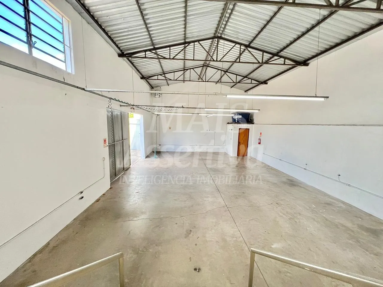 Imagem Prédio comercial +Casa Residencial para venda , bairro Ipiranga em Campo Bom/RS.