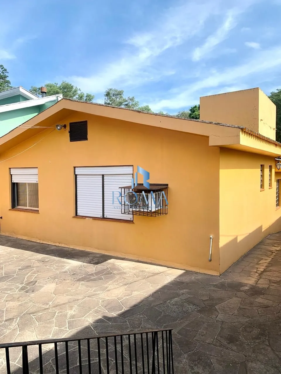 Imagem Excelente terreno localizado no Bairro Perpétuo Socorro, com 03 casas construída