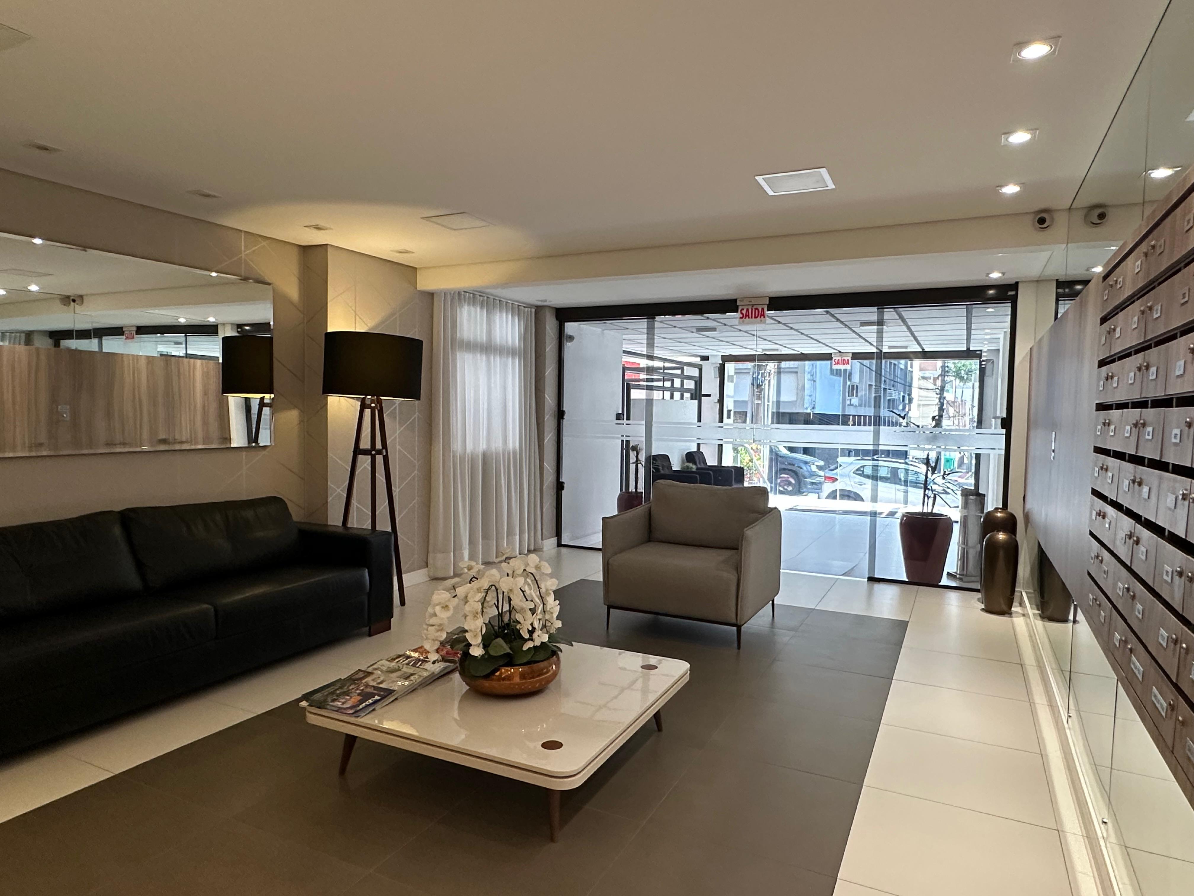 Imagem Apartamento com 3 Quartos à Venda, 107 metros em Centro - Florianópolis