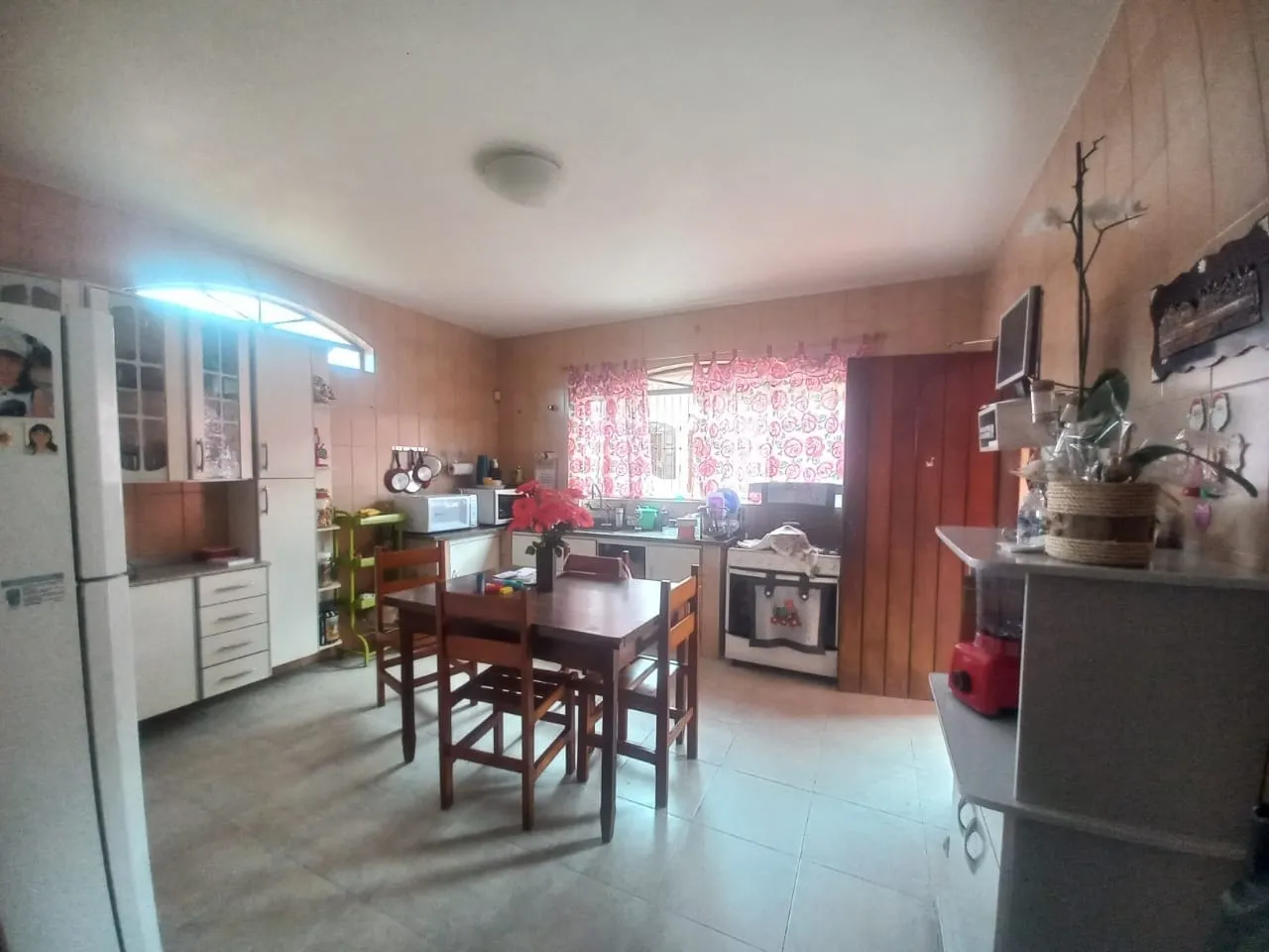 Imagem Casa à venda 3 Quartos, 1 Suite, 2 Vagas, 324M², Parque São Domingos, Pindamonhangaba - SP
