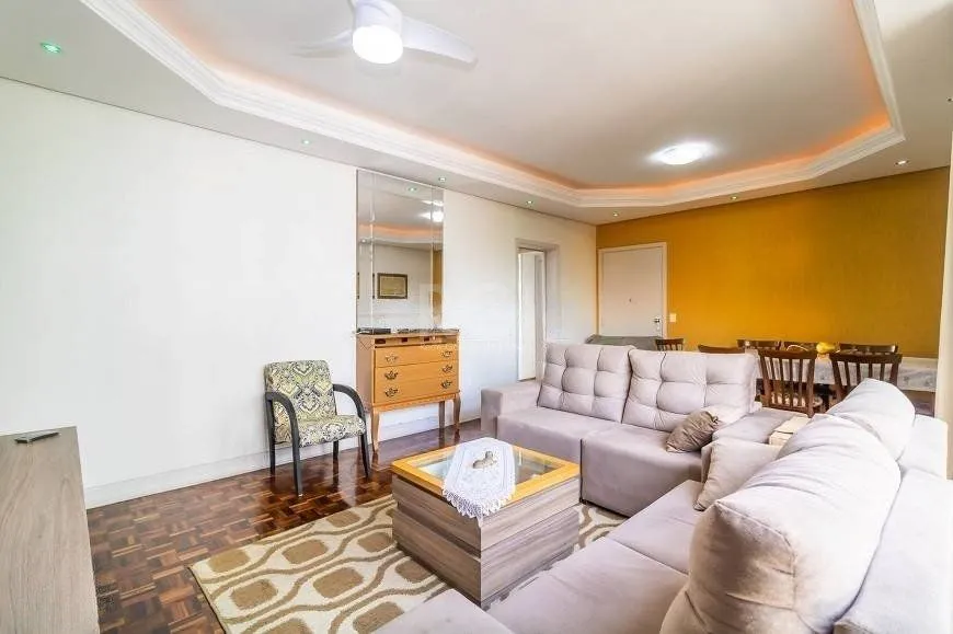 Imagem Apartamento 100m² no bairro Farroupilha - semi mobiliado, 3 dormitórios, 1 suíte e 1 vaga