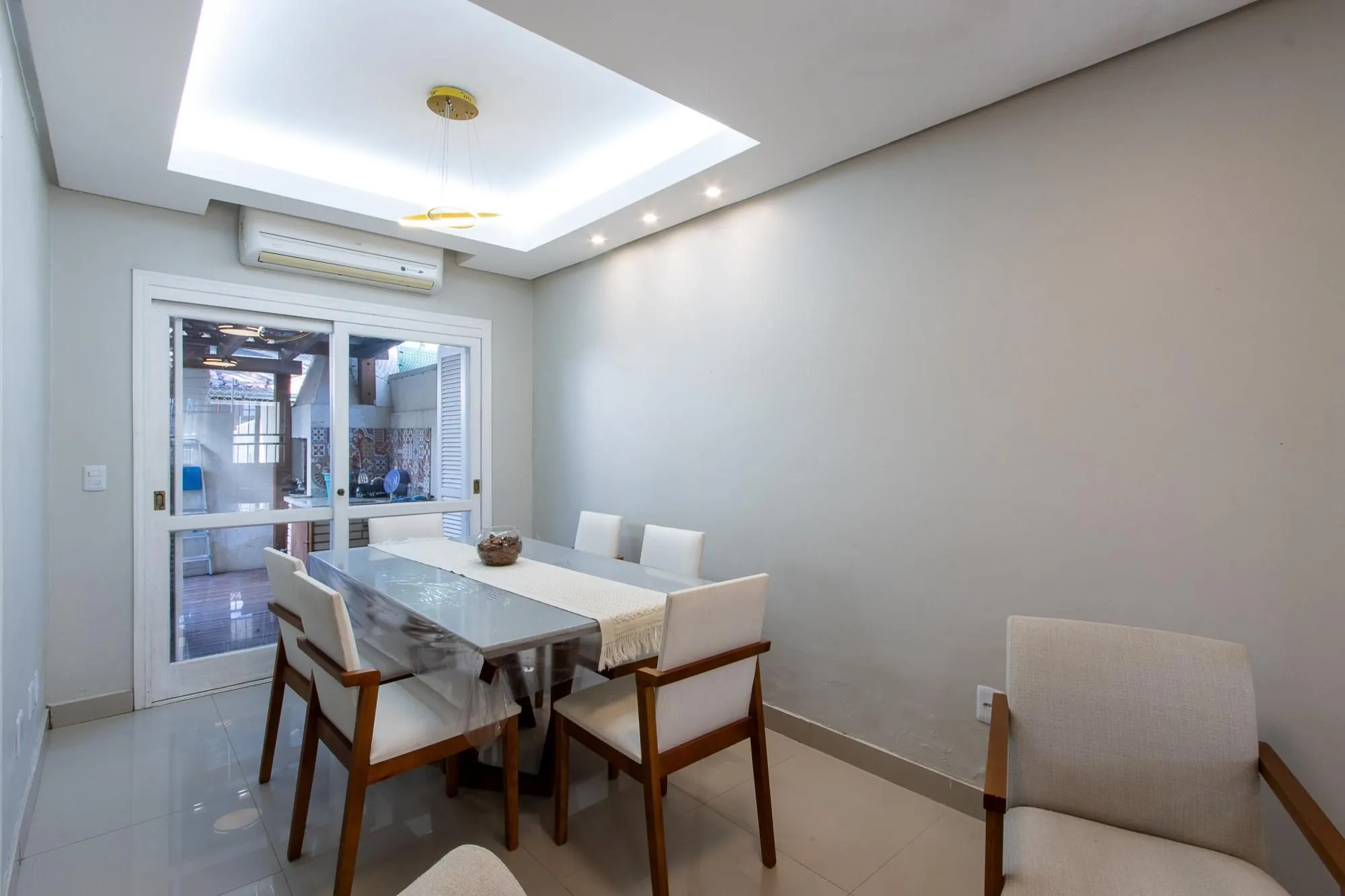 Imagem Casa de Condomínio em Hípica