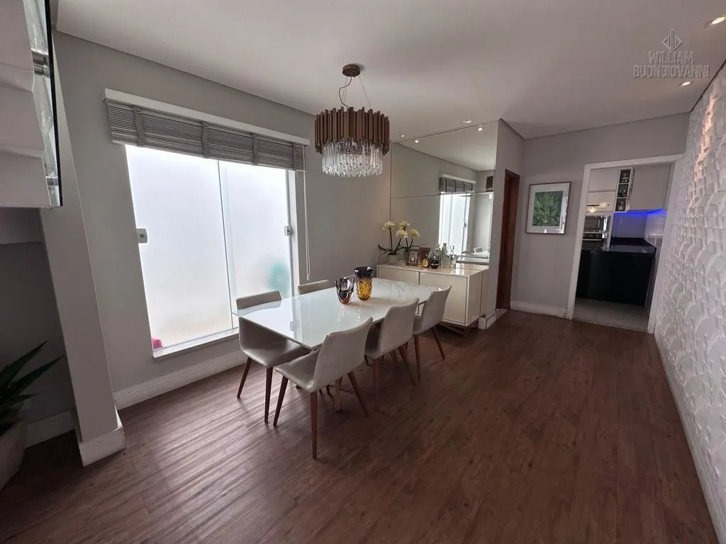 Imagem SOBRADO 3 SUÍTES - CANTO DO FORTE - FINAMENTE DECORADO, PLANEJADO E MOBILIADO