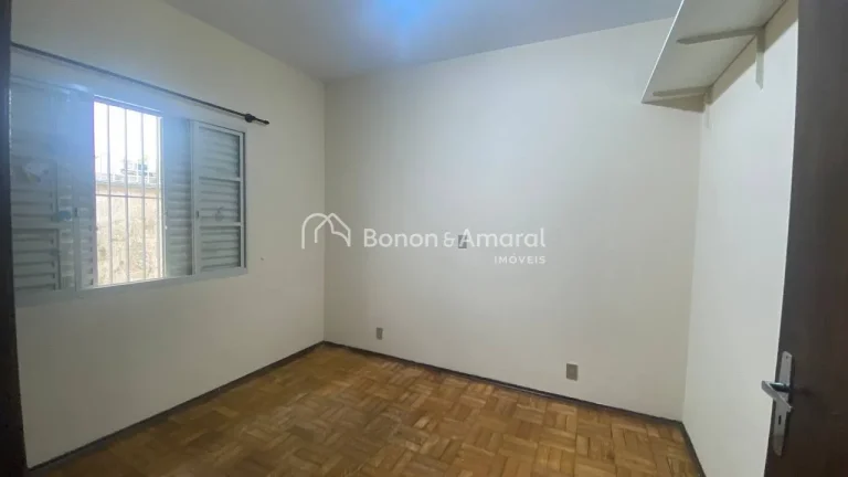 Imagem Casa bem localizada no bairro Nova Sousas,
térrea, com escada para acesso.

Estuda troca com imóve...