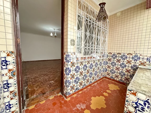 Imagem APARTAMENTO TÉRREO - VENDA - 3 DORMITÓRIOS - 1 SUÍTE - BOQUEIRÃO - SANTOS/SP