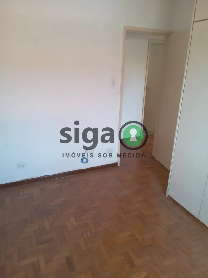 Imagem Sobrado no Planalto Paulista com 3 quartos, 2 vagas.
