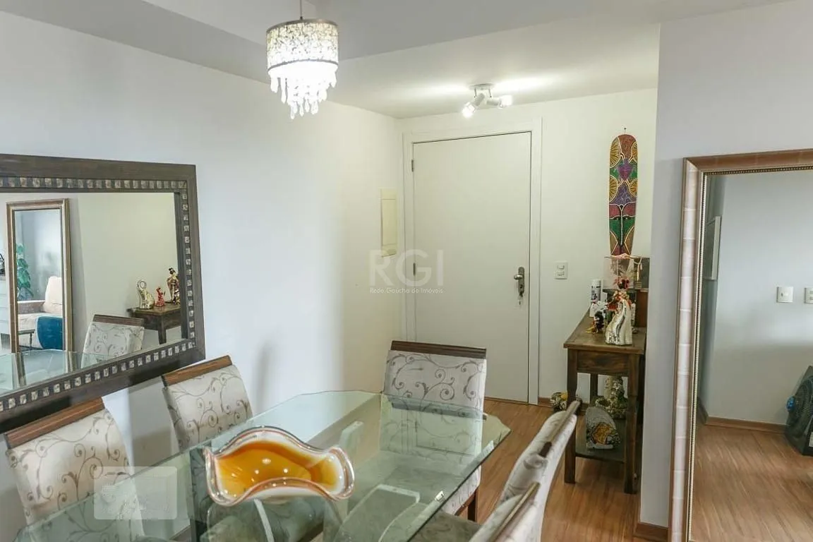Imagem Apartamento com 3 quartos, 1 suíte, churrasqueira, 2 vagas, no bairro Cristal