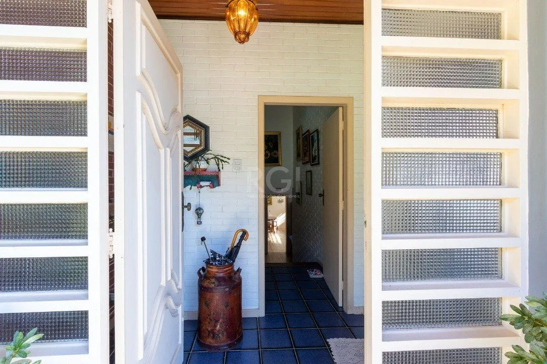 Imagem Casa para Venda - 400m², 5 dormitórios, sendo 2 suites, 4 vagas - Vila Assunção