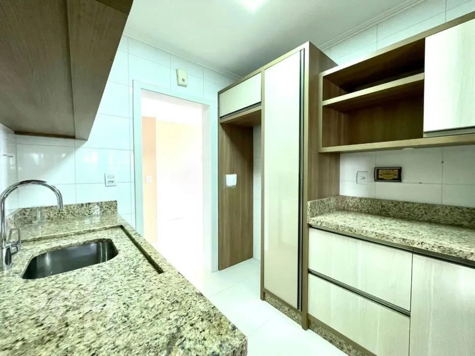 Imagem Apartamento 3 dormitórios à venda no Bairro Tristeza - Porto Alegre