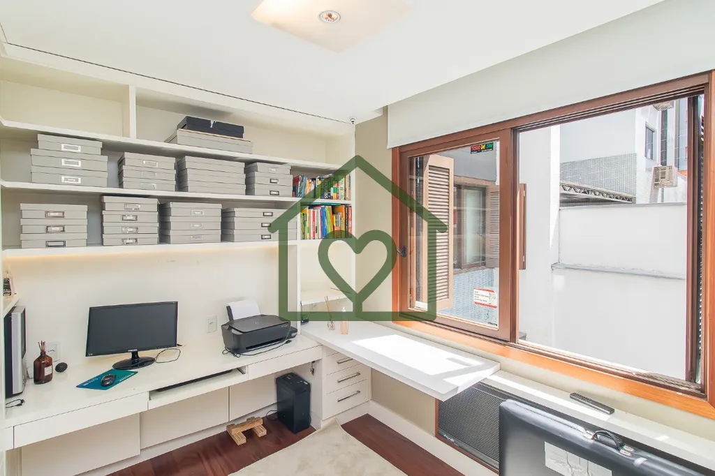 Imagem Este charmoso apartamento garden é perfeito para quem busca espaço e localização e silêncio. 
V...