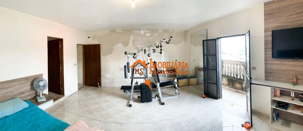Imagem Sobrado com 4 dormitórios à venda, 407 m² por R$ 598.000,00 - Vila Rio de Janeiro - Guarulhos/SP