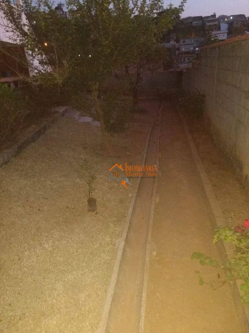 Imagem Casa com 5 dormitórios à venda, 300 m² por R$ 520.000,00 - Chácara Eldorado - Santa Isabel/SP