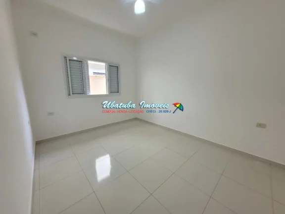 Imagem Linda casa com 03 dormitórios - Cond. Fechado - Bairro Horto