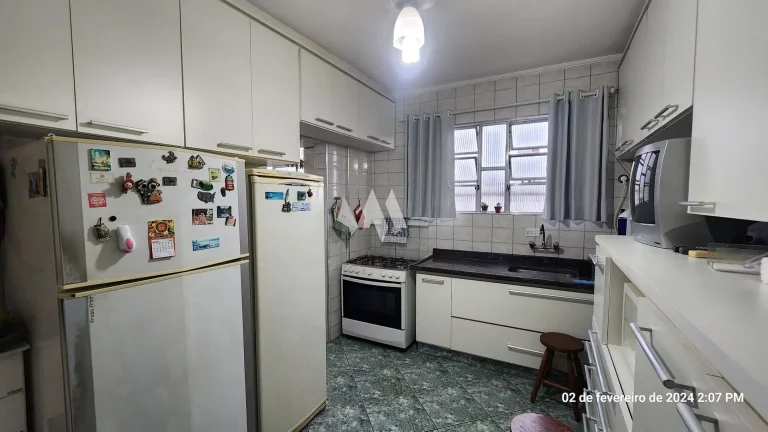 Imagem Viva com Conforto e Estilo no Boqueirão: Apartamento de 3 Dormitórios com Suíte e Vista Livre